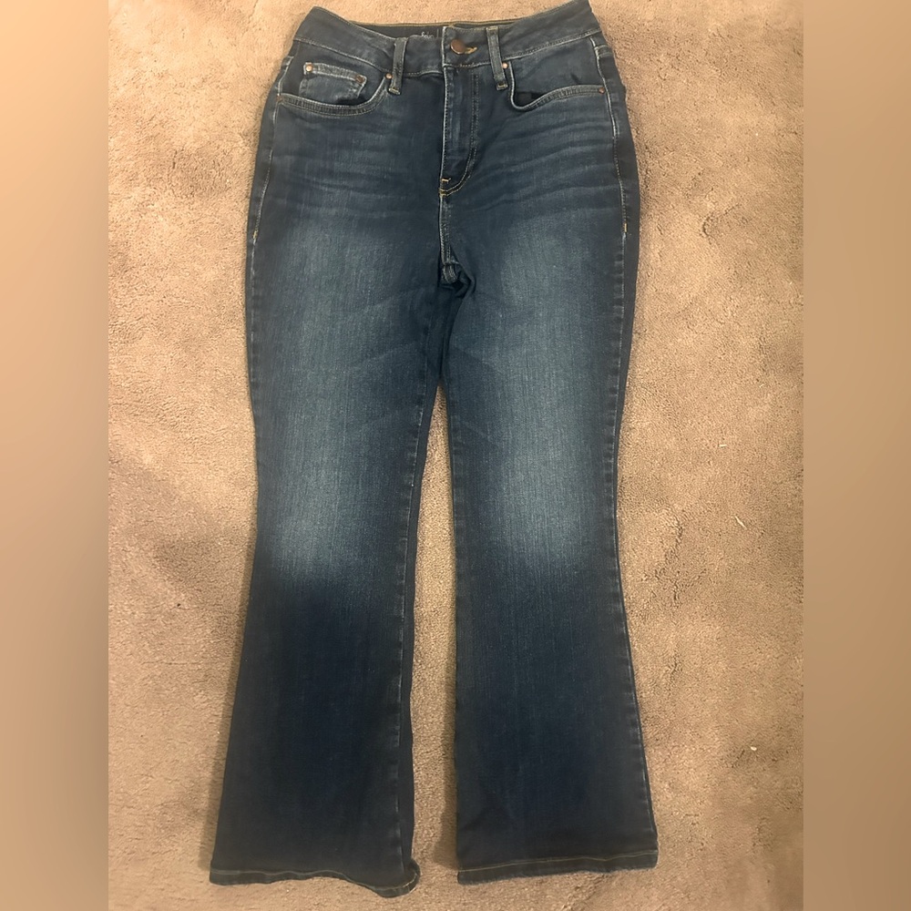Boden flare leg jeans.  Women’s size 2 (US), 6(UK)